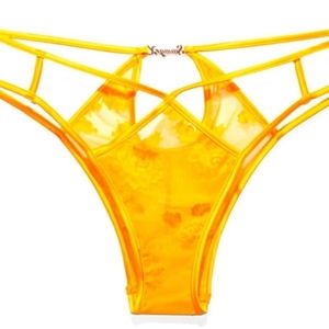 NWT Savage X Fenty “Strap Up Lace” Panty “Yellow Amber”